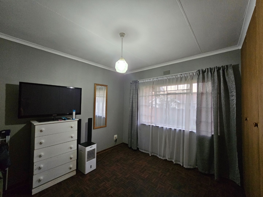 3 Bedroom Property for Sale in Vaalpark Free State
